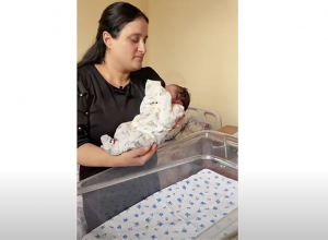 Լիան Մանուշակի 7-րդ երեխան է