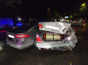 Մյասնիկյան պողոտայում բախվել են 4 մեքենա