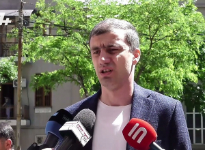 Բագրատ սրբազանն այս շարժումով կարողացավ քաղաքական ուժերի հակասությունները դնել մի կողմ. Առաքելյան