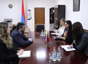 Անահիտ Մանասյանն ընդունել է Հայաստանում Լիտվայի արտակարգ և լիազոր դեսպան Անդրիուս Պուլոկասին