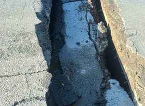 Դավիթ Բեկի փողոցում՝ ճանապարհի երթևեկելի հատվածում, տեղի է ունեցել փլուզում