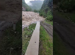 Դեբեդ գետը դուրս է եկել հունից՝ ավերածություններ կատարելով Մ-6 միջպետական ճանապարհին,այն փակ է