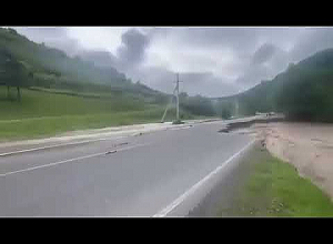 Վարարել է նաև Աղստև գետը՝ վնասելով Դիլիջան-Իջևան ճանապարհը