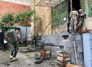 ՈՄԱ-ի փրկարարական խմբերը աղետի գոտում են (լուսանկարներ)