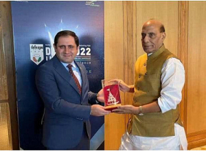 Сурен Папикян направил поздравительное послание министру обороны Индии