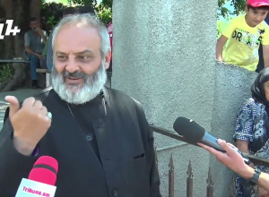 Принимают секретные решения касательно жизни людей? Србазан о компенсациях жителям Киранца