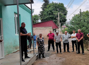 Լոռու մարզպետն այցելել է հեղեղներից տուժած Քարկոփ բնակավայր