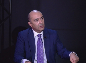 Հիմա Ադրբեջանն ուզում է ինչ-որ սկզբունքների փաստաթուղթ առաջ մղել, որը խաղաղության պայմանագիրը չէ. Էդմոն Մարուքյան