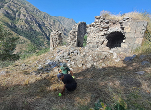 Պեղումներ՝ Հերմոնի վանական համալիրի տարածքում