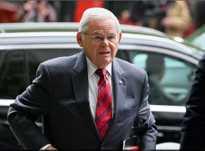 ԱՄՆ նախկին սենատոր Բոբ Մենենդեսը դատապարտվել է 11 տարվա ազատազրկման