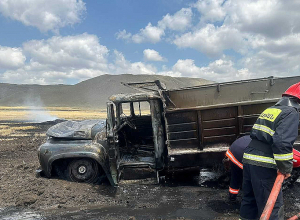 Ձիթհանքով գյուղի մոտակա դաշտամիջյան հատվածում այրվել է է «Zil» մակնիշի բեռնատար