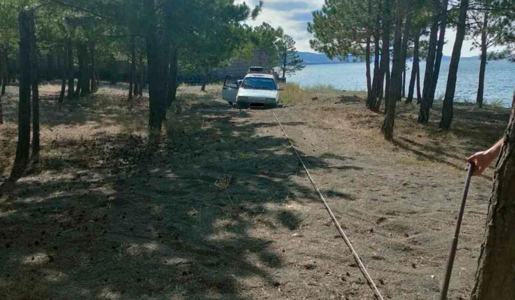 Փրկարարներն ավտոմեքենան դուրս են բերել արգելափակումից