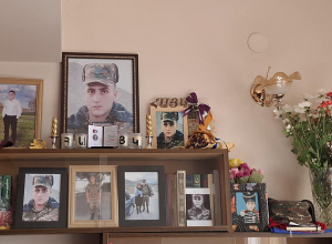 Փորձում եմ ինձ ուժեղ պահել, խնայել իմ զավակներին․ Հայկիս էլ հետ չեմ բերի․ որդեկորույս մայր