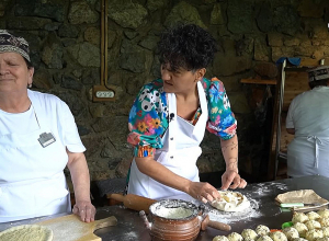 «Շատ եմ սոված մնացել, բայց բերանիս համն իմացել եմ». Վարդան, Դիլիջանը, Կճուճն ու Թավան. Մի կնոջ պատմություն