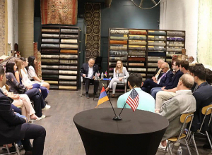 Լիլիթ Մակունցը Չիկագոյում է՝ մասնակցելու ԱՄՆ Դեմոկրատական կուսակցության ազգային համագումարին