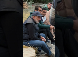 Փաշինյանը տեղեկացնում է որ գիշերել են Սեւանում եւ  քշել են 92 կմ