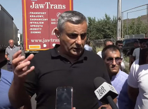 Արտահանող բեռնատարների վարորդները պահանջում են կարգավորել ոլորտը․ Ուղիղ