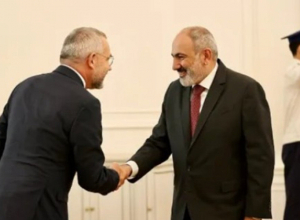 Рот поблагодарил Пашиняна за мужество, которое он проявил в отношении мирного договора