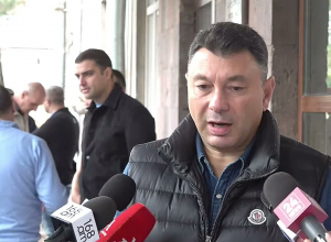 Пусть люди увидят и оценят: Шармазанов