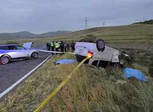 Ընտանիքի 3 անդամների մահվան պատճառ դարձած վթարի վարույթով մեղադրյալը ներկայացվել է քննչական բաժին