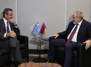 Հայաստանն ունի հստակ քաղաքական կամք՝ Ադրբեջանի հետ ստորագրելու խաղաղության պայմանագիր. Փաշինյանը՝ Հունաստանի վարչապետին