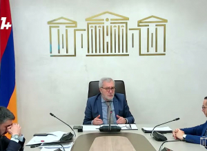 Սա փայլուն օրինակ է, թե ինչպես  չհասկացող չինովնիկը  կարող է խոչընդոտել ռազմաարդյունաբերությանը