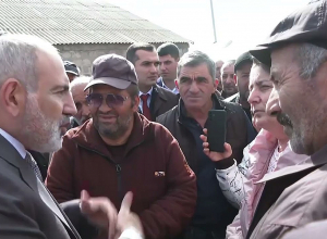 Иметь 4 детей не значит, что должен получать Парос - идите работайте: Пашинян - сельчанам