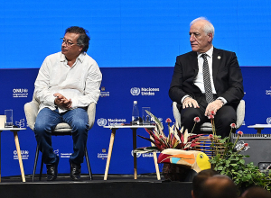 Ваагн Хачатурян встретился с президентом Колумбии Густаво Петро