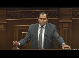 Բանակում խաղաղ պայմաններում զոհերի թիվը ինչո՞ւ է ավելանում․ հարց Պապիկյանին