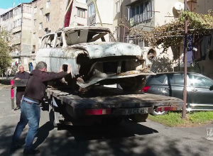 Հեռացվում են ավտոմեքենաների կմախքները