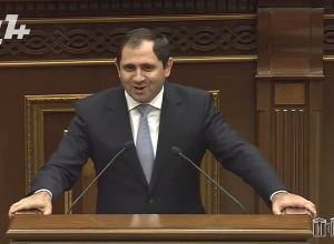 Задача решения военным путём оккупированной территории около 20 кв. м не стоит: Папикян