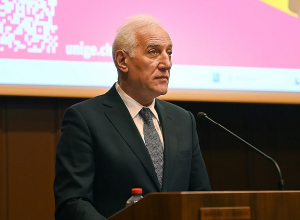 Նախագահ Վահագն Խաչատուրյանն այցելել է Ժնևի համալսարանի Հայագիտական հետազոտությունների կենտրոն