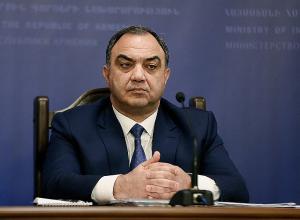 Ваге Казарян подал заявление об отставке