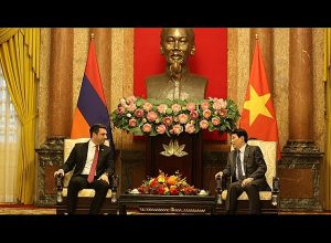 Ален Симонян встретился с президентом Вьетнама
