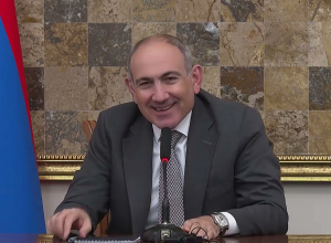 Փաշինյանը աշխատակազմին է ներկայացրել ՔԿ նոր ղեկավարին