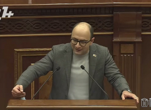 Если Пашинян продолжит оставаться премьер-министром, он продолжит сокращать наше государство: Мамиджанян