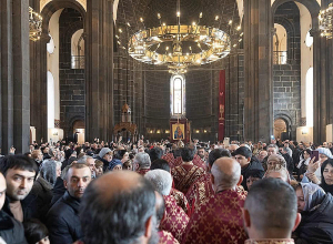 Տասնամյակներ տեւած շինարարական աշխատանքներից հետո վերաբացվել է Գյումրիի Սուրբ Ամենափրկիչ եկեղեցին