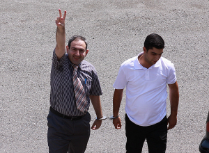 Բանտային օրագիր. երկուսից երկու․ վարչապետի գրառումը