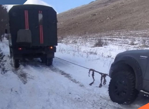 Փրկարարներն արգելափակումից դուրս են բերել ավտոմեքենաները