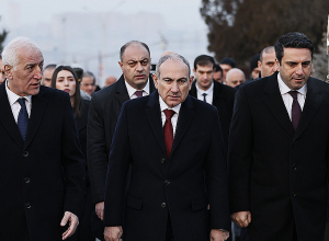 По случаю 33-летней годовщины формирования Вооруженных сил Никол Пашинян посетил воинский пантеон “Ераблур”