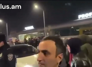 Քաղաքացիներն ի աջացություն արցախցու, ով հրապարակել էր  ադրբեջաներենով երգողների տեսանյութը