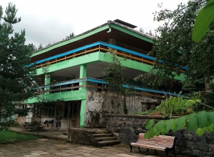 Դեռևս չգործող հյուրատան դուռը բացել ու գողացել են յոթ հեռուստացույց