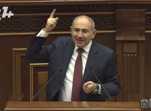 Տո Սերժ Սարգսյանն ով է, Կարեն Կարապետյանն ով է, որ ինձ իշխանություն տան կամ չտան. Փաշինյան