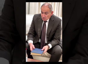 Կառավարության նիստի գնալիս․ Փաշինյանը հոլովակ է հրապարակել