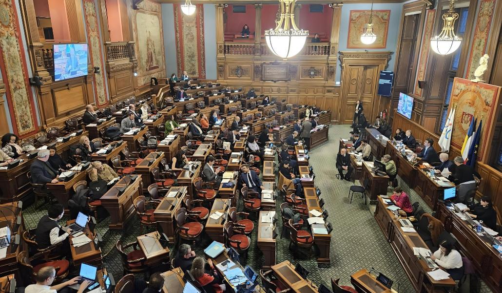 l-0x171wh-2048x1194z-0.3838