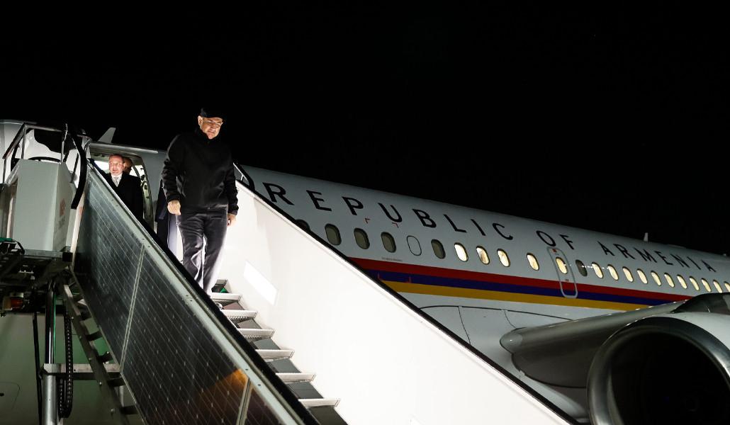 ինքնաթիռ Փաշինյան