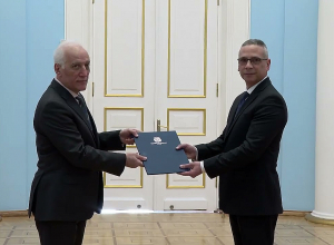 Խաչատուրյանին իր հավատարմագրերն է հանձնել Հայաստանում Դոմինիկանայի դեսպանը