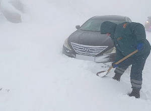 Փրկարարներն արգելափակումից դուրս են բերել 359 ավտոմեքենա