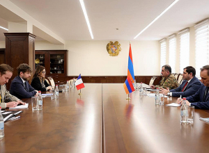 Սուրեն Պապիկյանն ընդունել է ՀՀ-ում Ֆրանսիայի դեսպանին