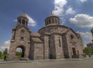 «Սուրբ Սարգիս» եկեղեցում գողացել են 19-ամյա աղջկա պայուսակը, որի մեջ եղել է գումար, ոսկյա վզնոց